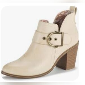 BareTraps KARINA Womens Boots 8.5